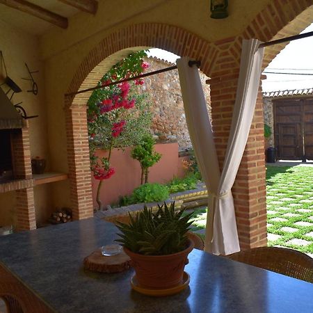 La Casa Del Azafran Villa Villanueva del Rebollar de la Sierra Bagian luar foto