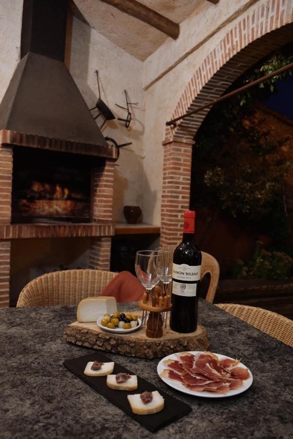 La Casa Del Azafran Villa Villanueva del Rebollar de la Sierra Bagian luar foto